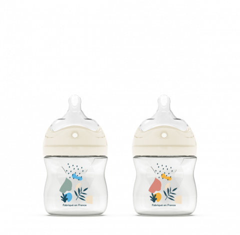 MAM Biberon en verre (260 ml) – Biberon résistant à la chaleur et aux  variations de température – Tétine Débit 2 Moyen pour bébé à partir de 2  mois – Couleur : Blanc : : Bébé et Puériculture